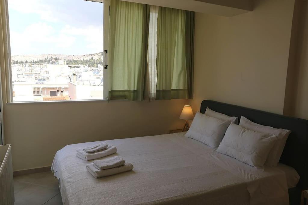 Apartamento Fly Me To The Moon! Atenas Exterior foto